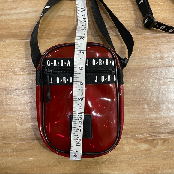 Nike Air Jordan jelly festival crossbody bag red, Rare - Picture 5 of 15